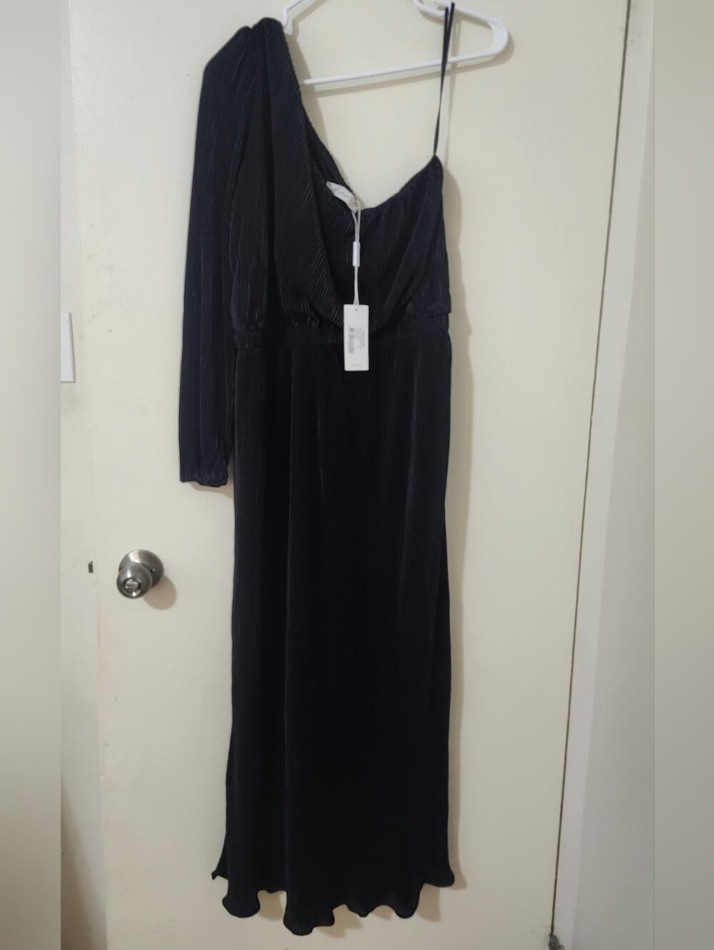 Petal & Pup Pontee One Shouldet Pleated Midi Dress